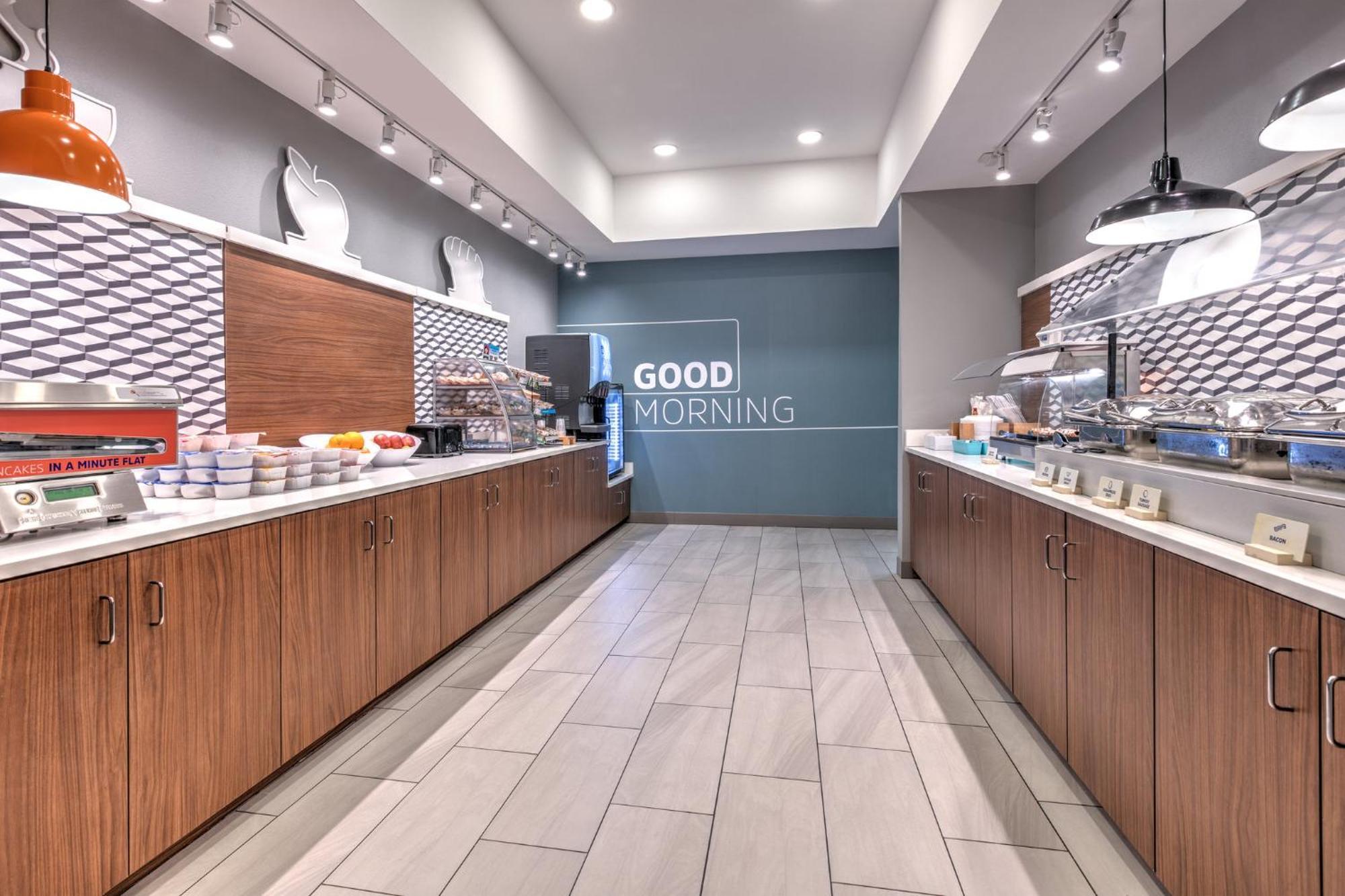 Holiday Inn Express Hotel & Suites Marshall By Ihg Buitenkant foto